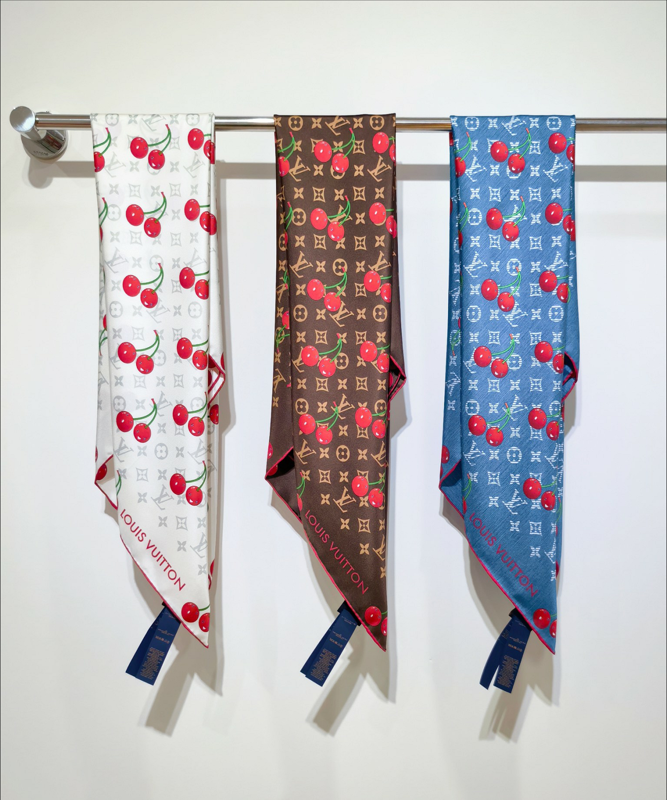 Timeless Silk Scarf: Versatile Elegance for Every Fashion Lover