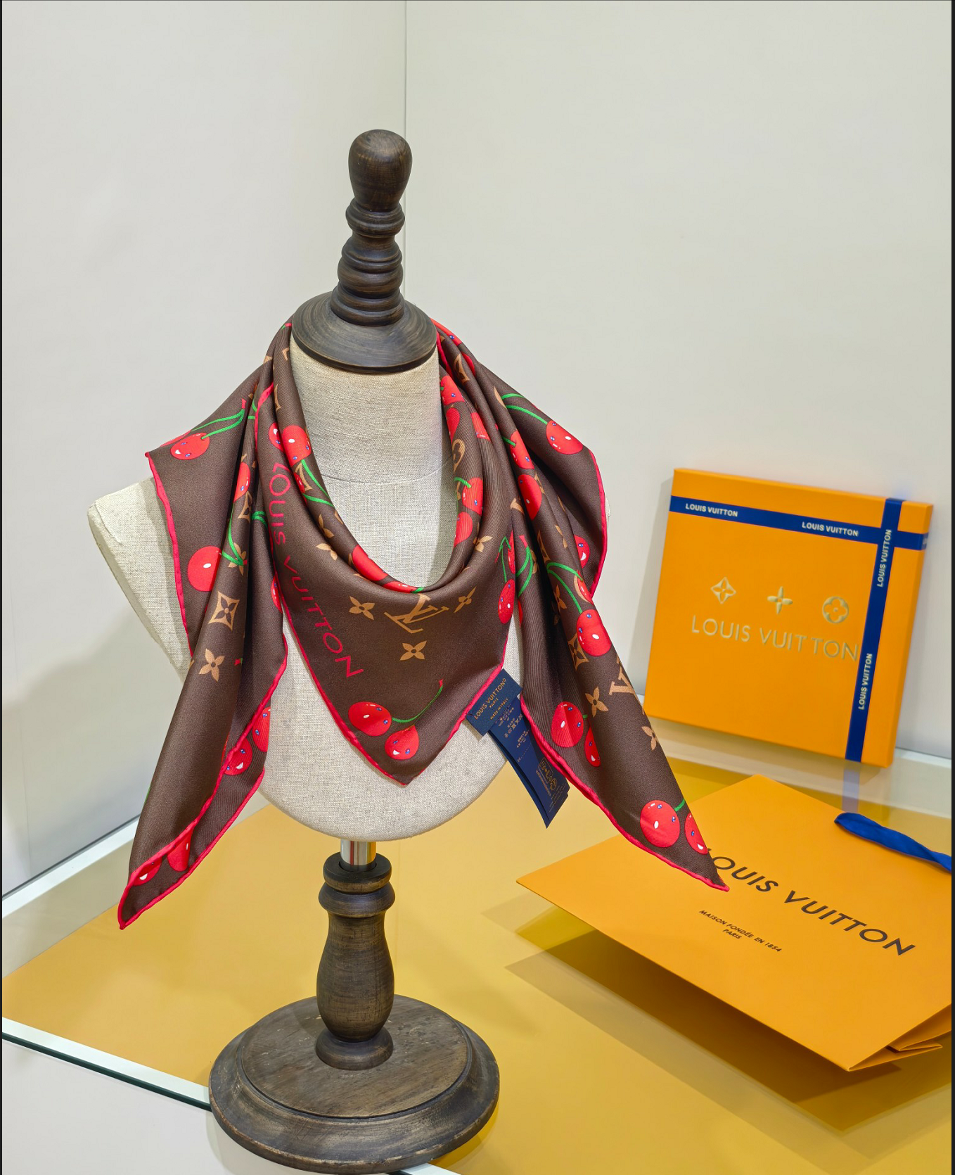 Timeless Silk Scarf: Versatile Elegance for Every Fashion Lover