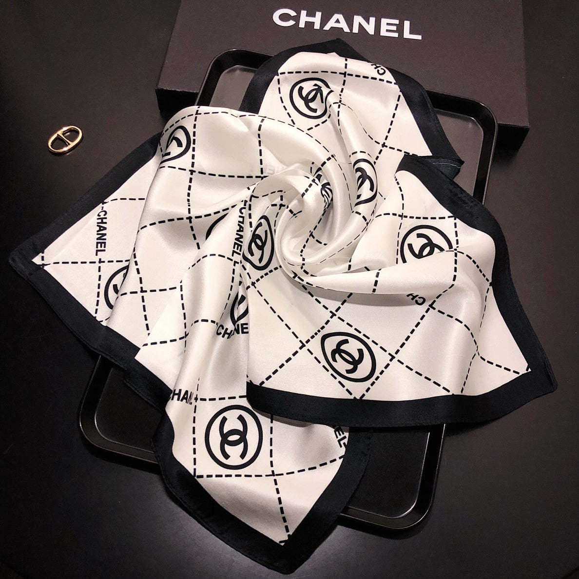 Must-Have Accessory: Breathable Silk Scarf – Perfect for Layering & Styling