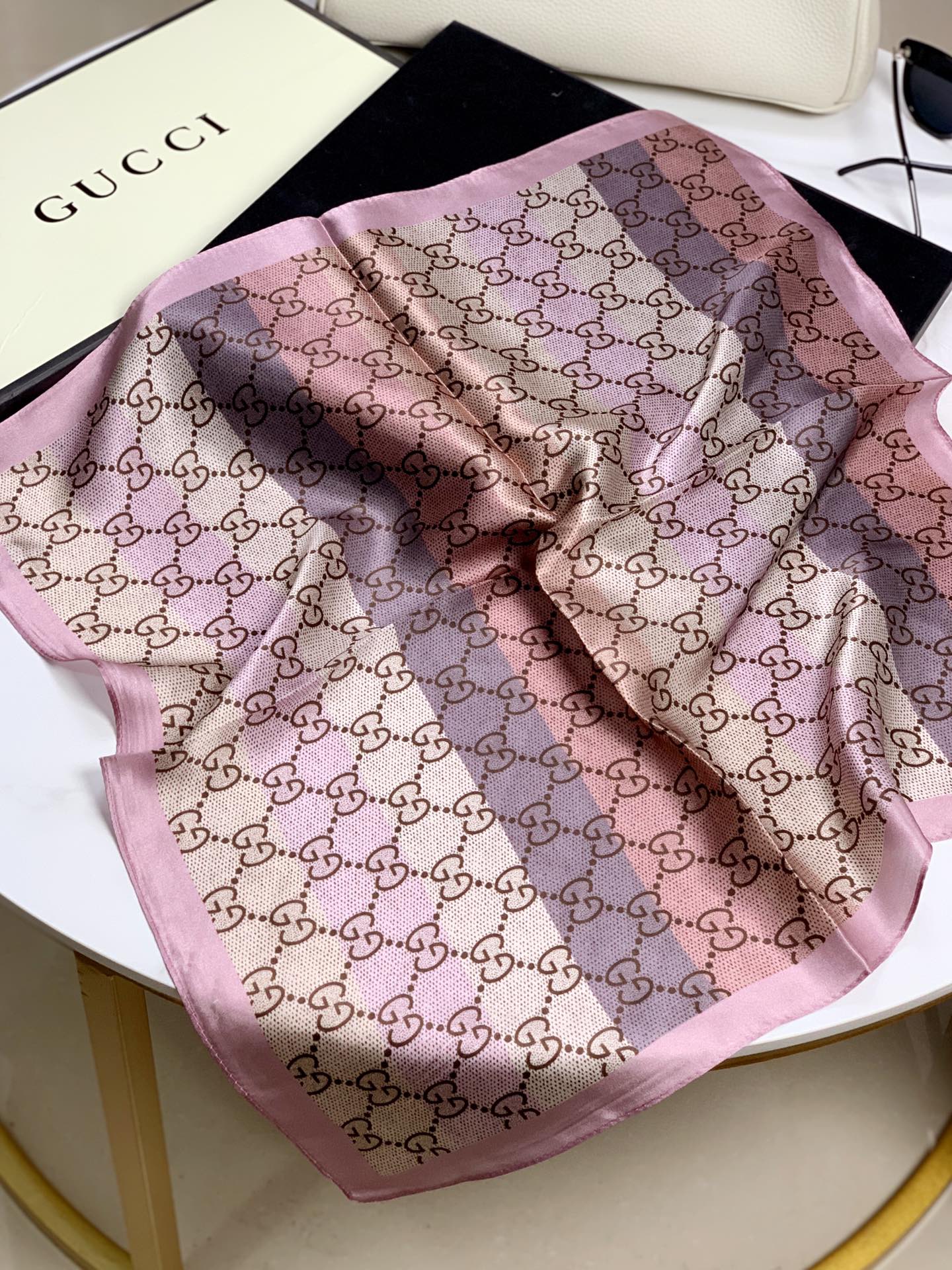 Blend Comfort & Style: Lightweight Silk Scarves That Go With