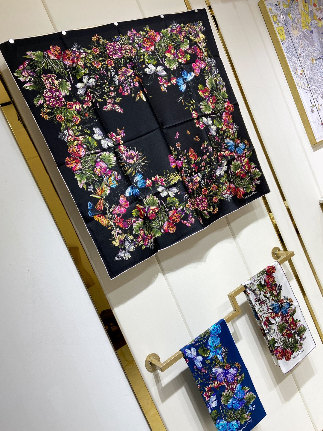 Fashionable Silk Scarf: Versatile Style That Transitions From Day to Night
