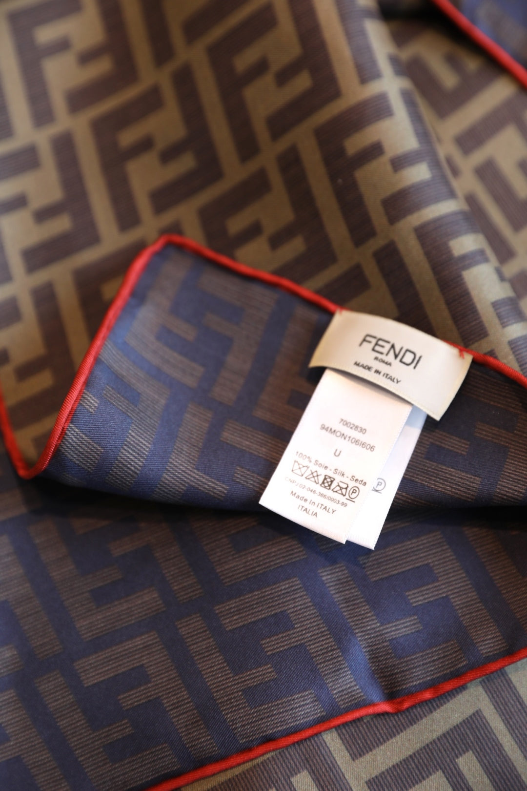 Must-Have Fashion Silk Scarf: Effortless Style for Every Occasion