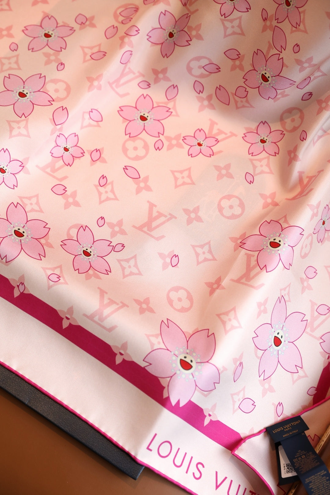 Stylish Silk Scarf: Transform Casual & Formal Looks with Ease