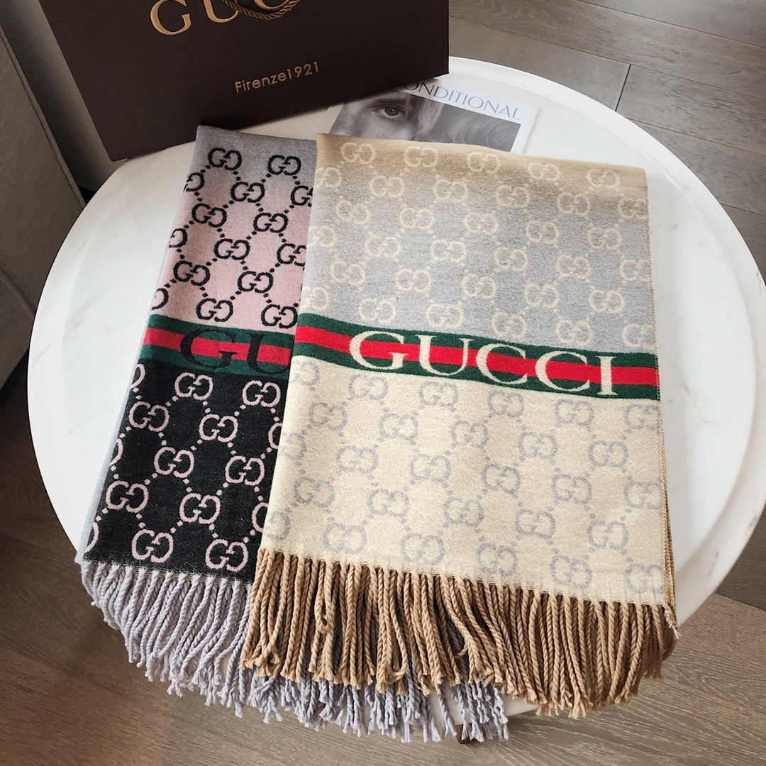 Handmade Cashmere Scarf: Artisanal Craftsmanship for Unmatched Softness