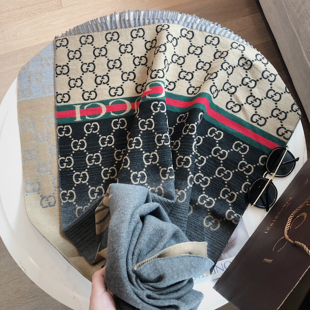 Handmade Cashmere Scarf: Artisanal Craftsmanship for Unmatched Softness