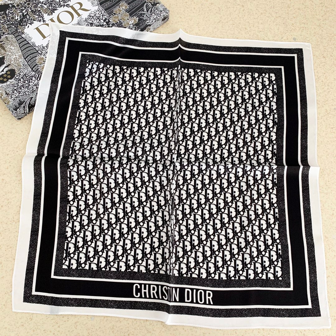 Mix & Match Magic: (Versatile) Silk Scarves for Daily Chic