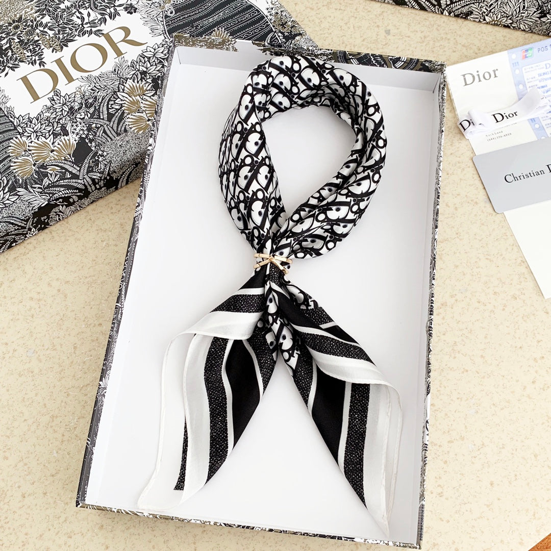 Mix & Match Magic: (Versatile) Silk Scarves for Daily Chic