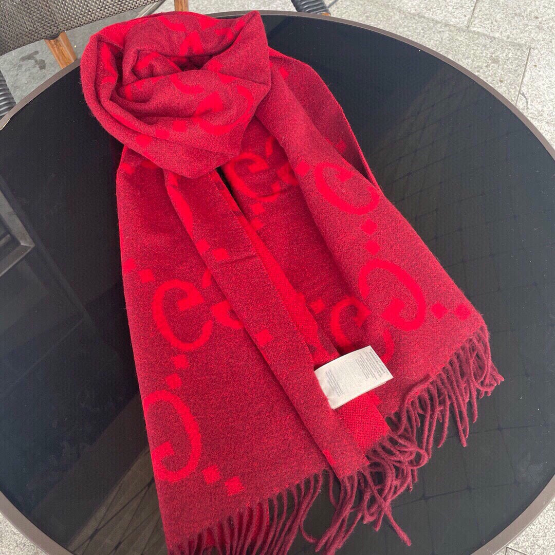 Neutral Tone Cashmere Scarf – Versatile Accessory for Daily Outfits & Special Occasions