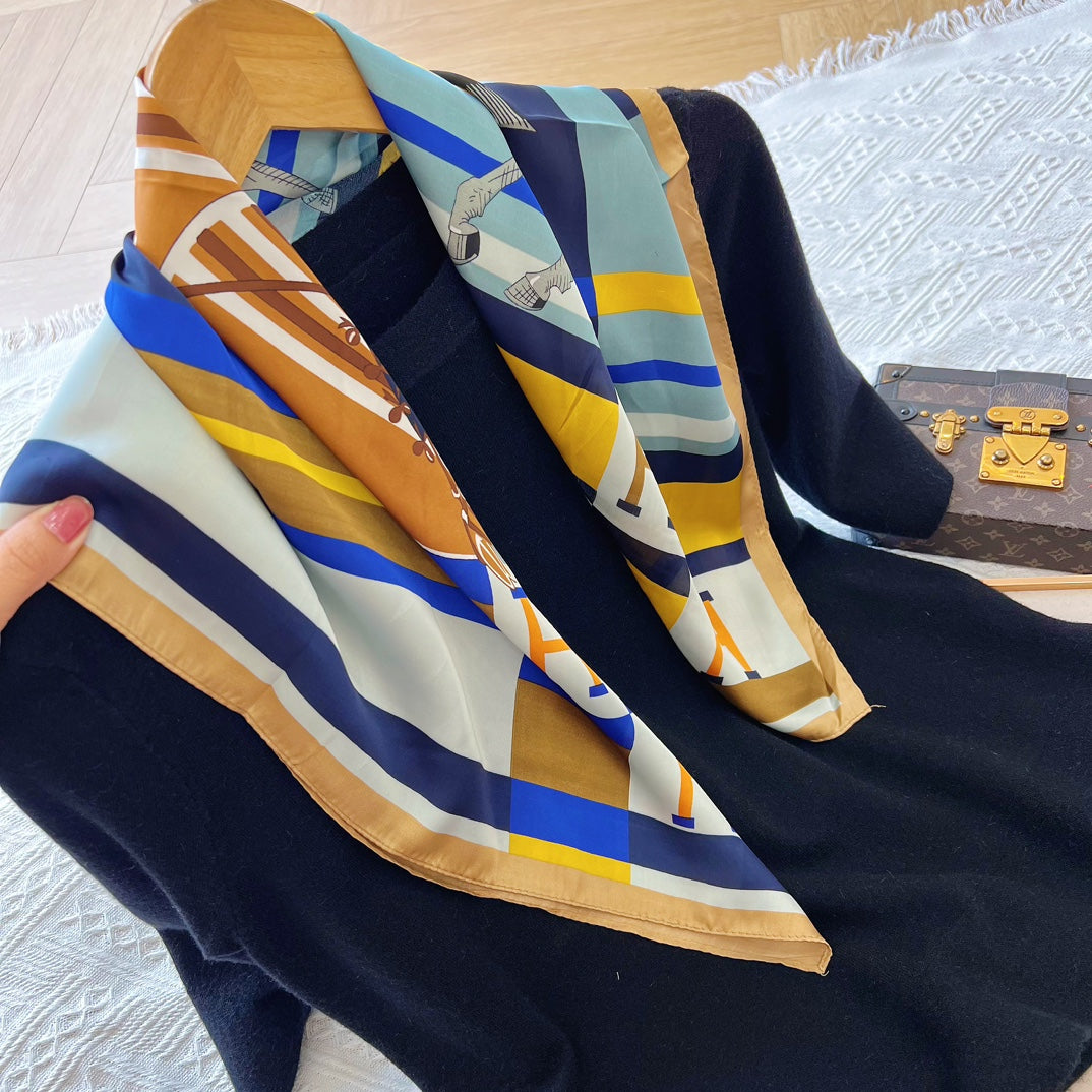 Minimalist Glam: Versatile Silk Scarf – The Ultimate Accessory for Effortless Fashion