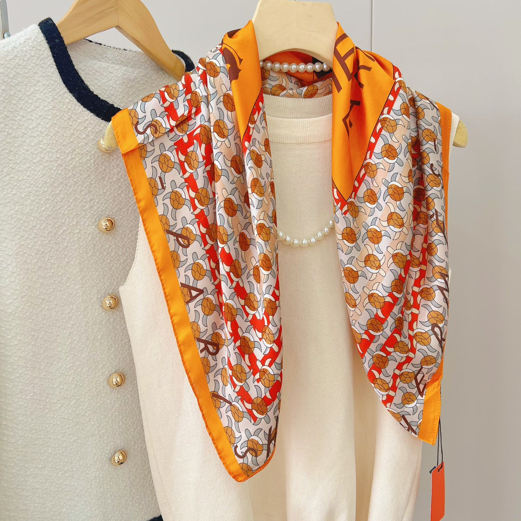 Seasonless Style: Trendy Silk Scarf – Perfect for Spring, Summer, Fall & Winter