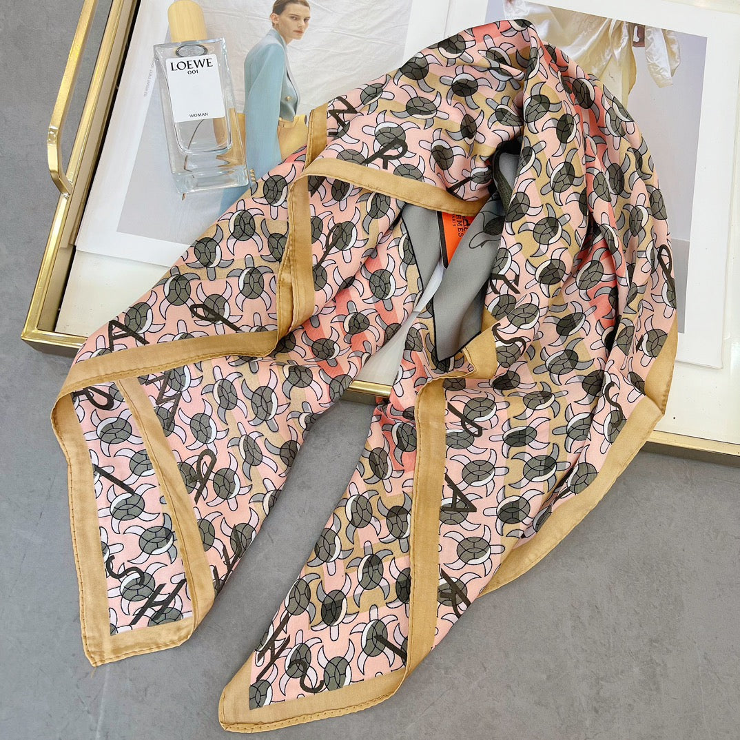 Seasonless Style: Trendy Silk Scarf – Perfect for Spring, Summer, Fall & Winter