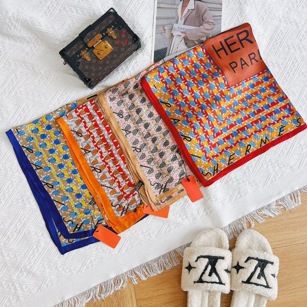Seasonless Style: Trendy Silk Scarf – Perfect for Spring, Summer, Fall & Winter