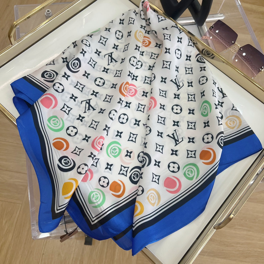 Effortless Chic: Multi-Way Fashion Silk Scarf – Your New Wardrobe Staple