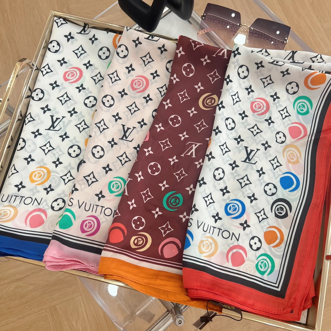 Effortless Chic: Multi-Way Fashion Silk Scarf – Your New Wardrobe Staple