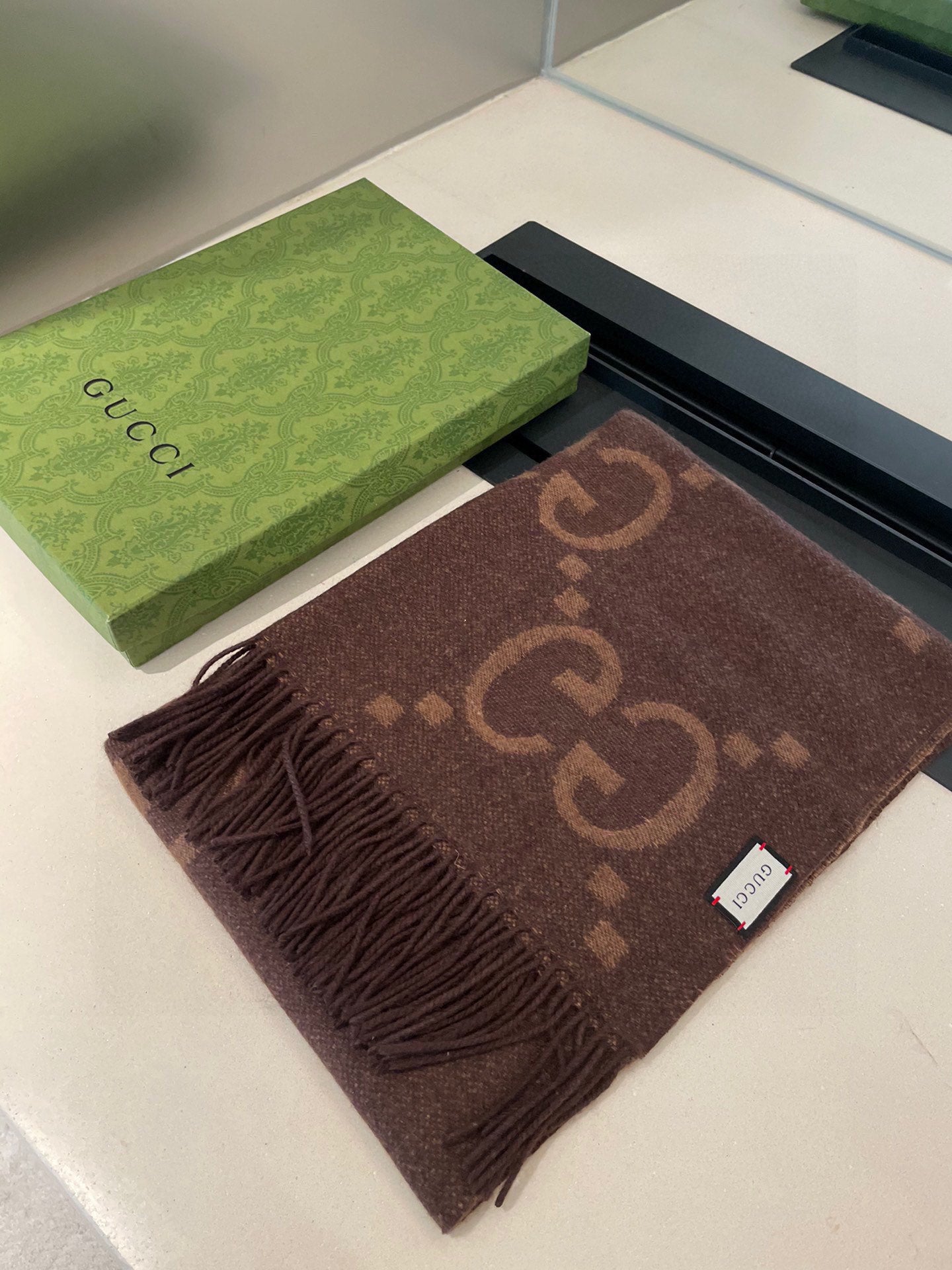 Neutral Tone Cashmere Scarf – Versatile Accessory for Daily Outfits & Special Occasions