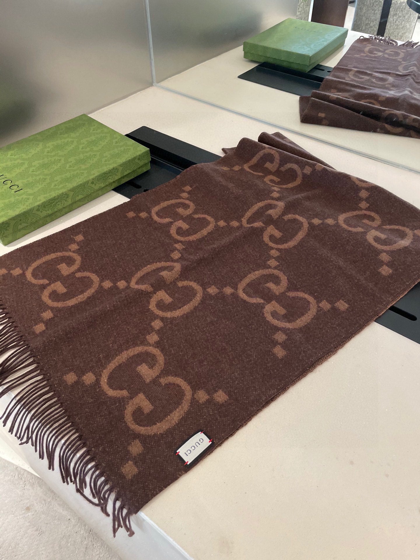 Neutral Tone Cashmere Scarf – Versatile Accessory for Daily Outfits & Special Occasions