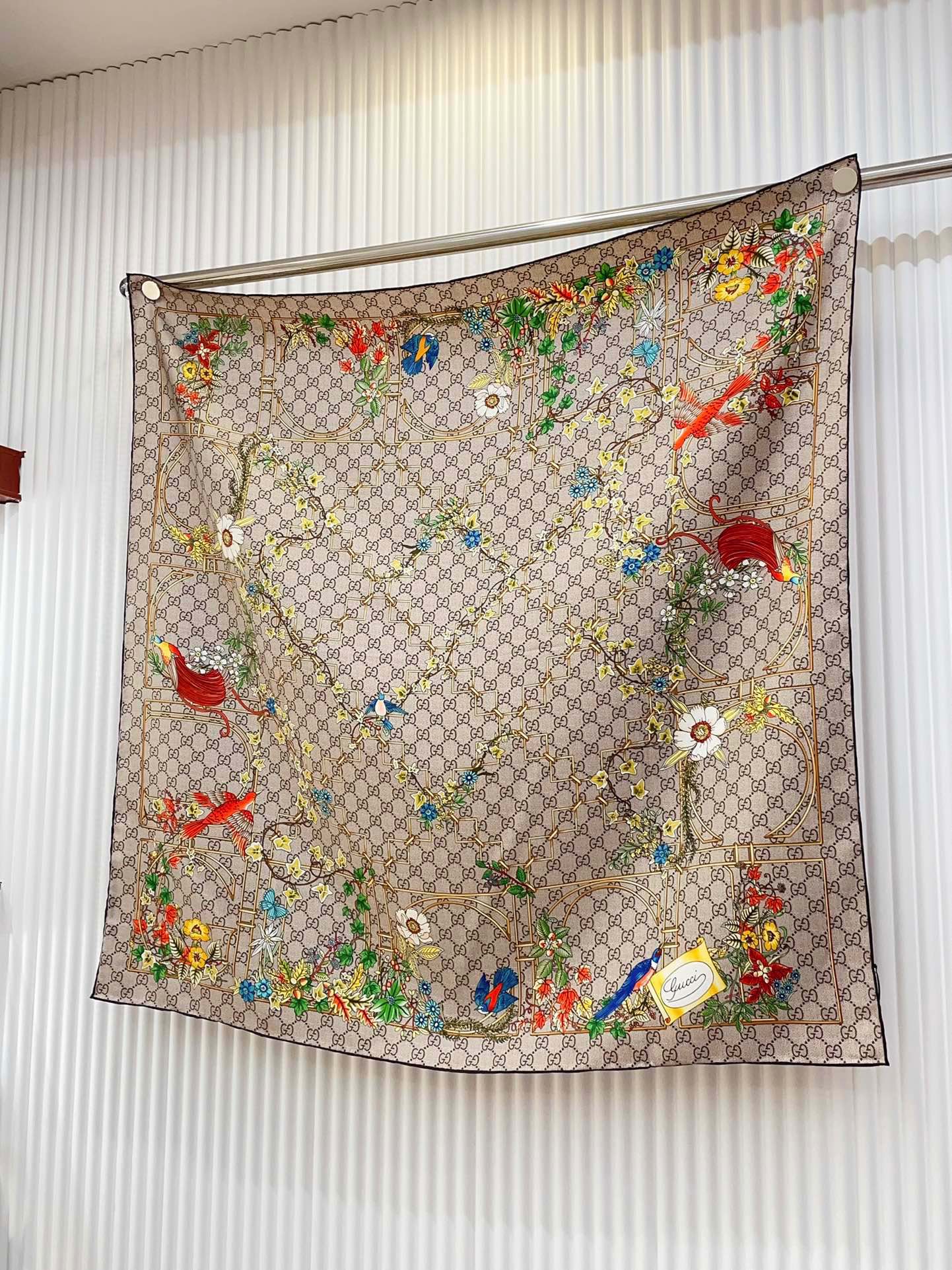 Trend-Ready Silk Scarf: Multipurpose Appeal for Casual & Dressy Looks