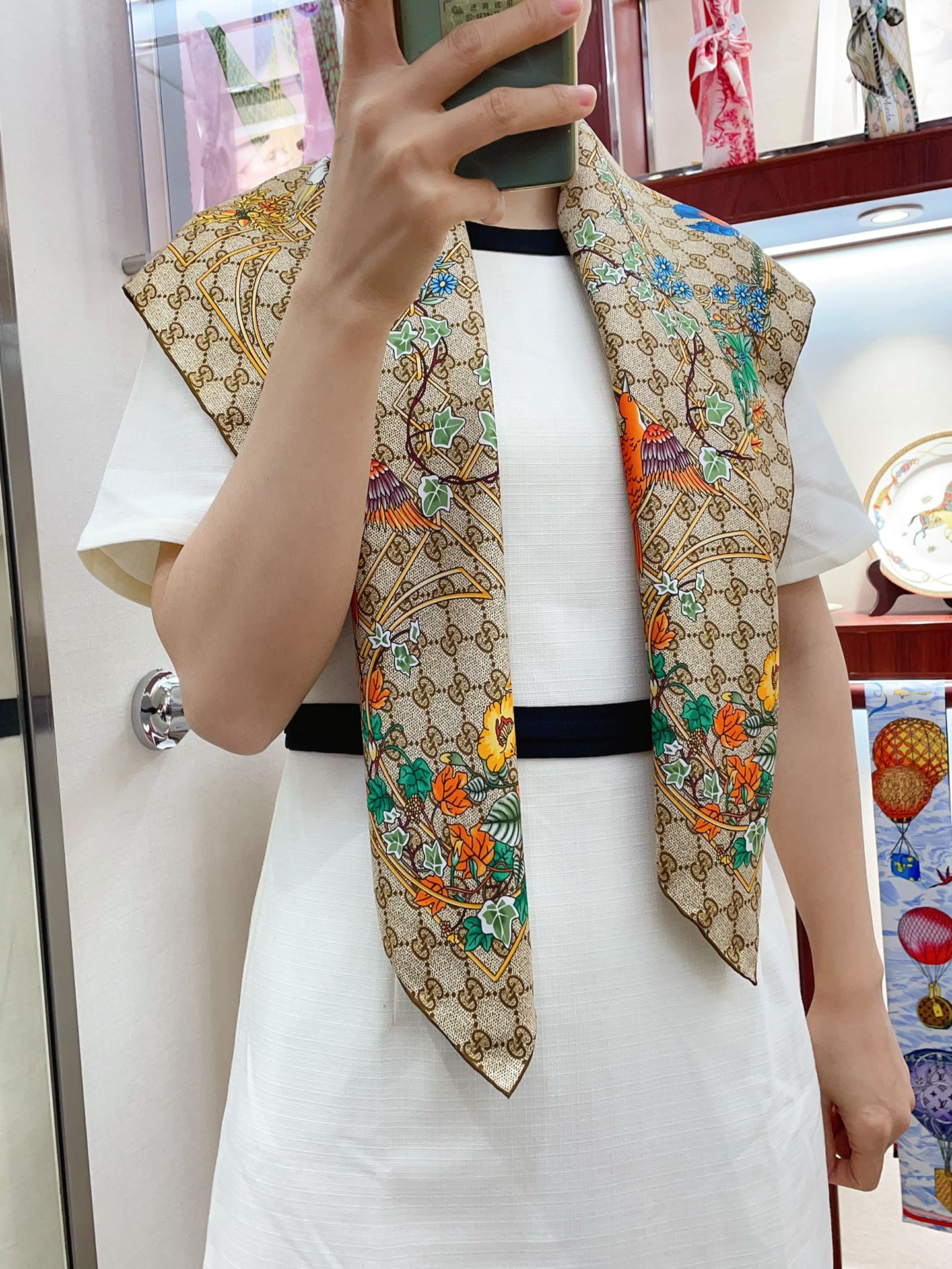 Trend-Ready Silk Scarf: Multipurpose Appeal for Casual & Dressy Looks