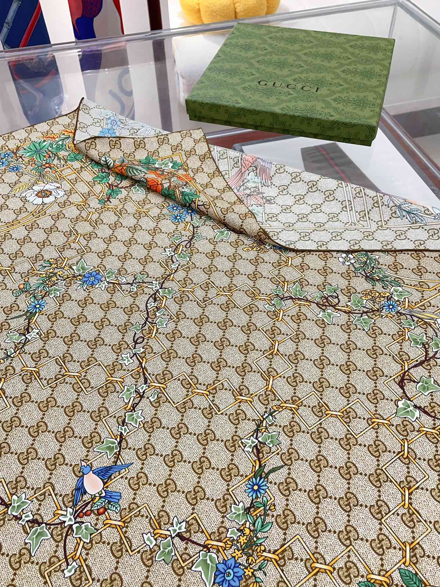 Trend-Ready Silk Scarf: Multipurpose Appeal for Casual & Dressy Looks