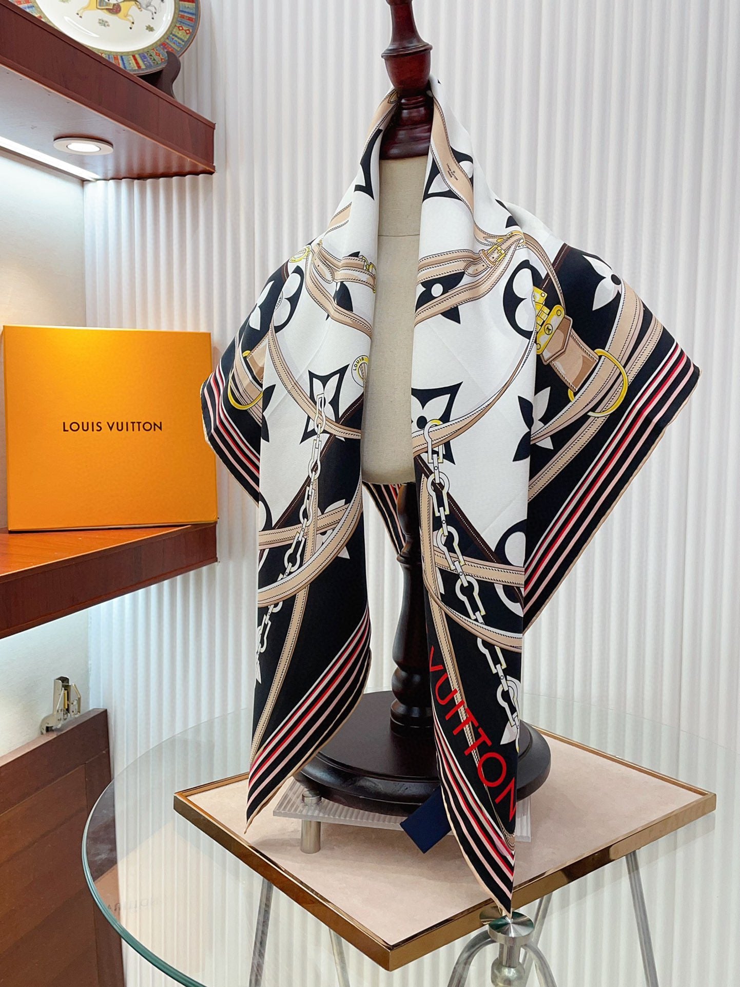 Wardrobe Essential: Lightweight Trendy Silk Scarf That Matches All Your Outfits
