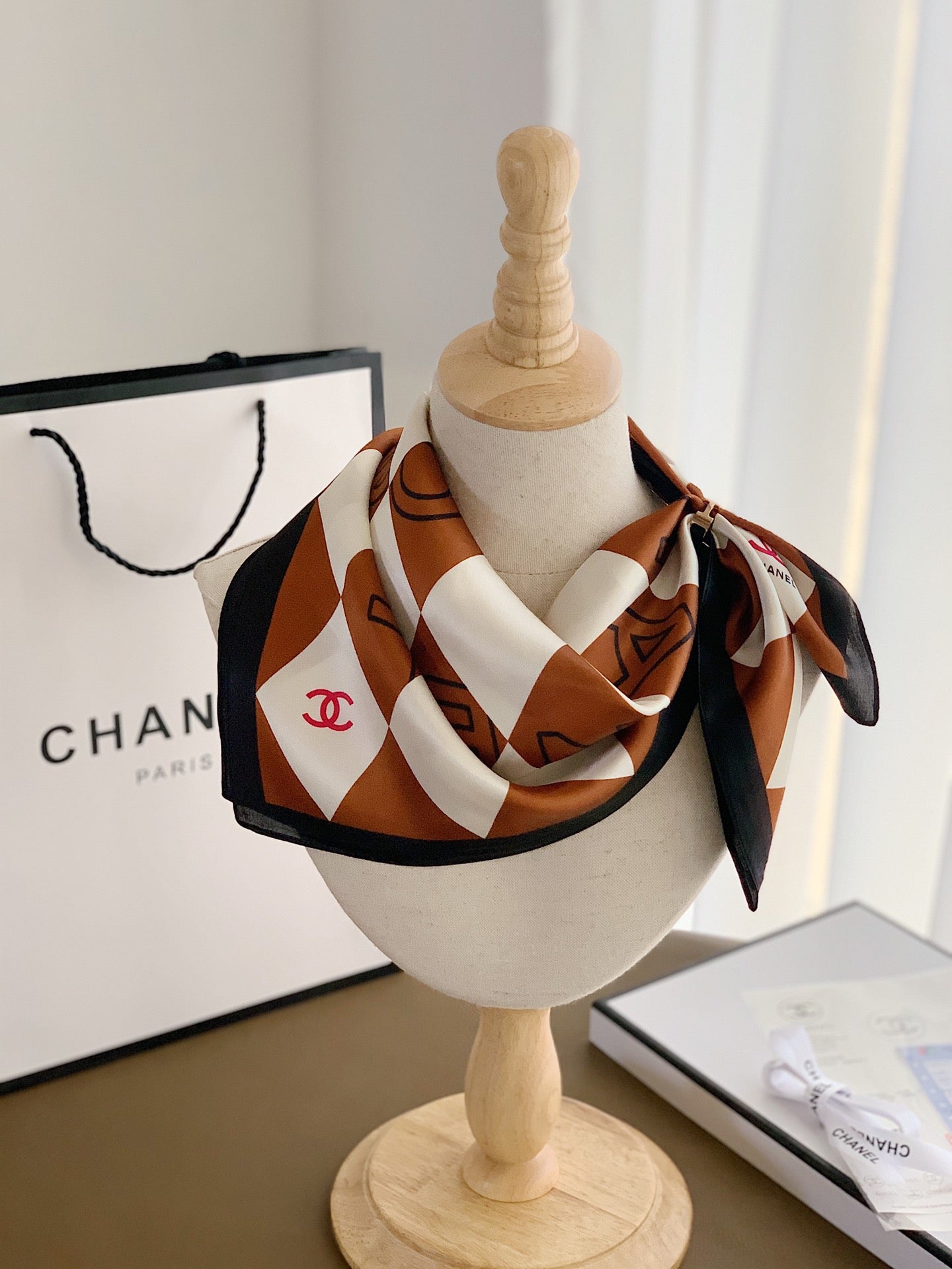 Timeless Elegance: Versatile Silk Scarf for Every Fashion Ensemble