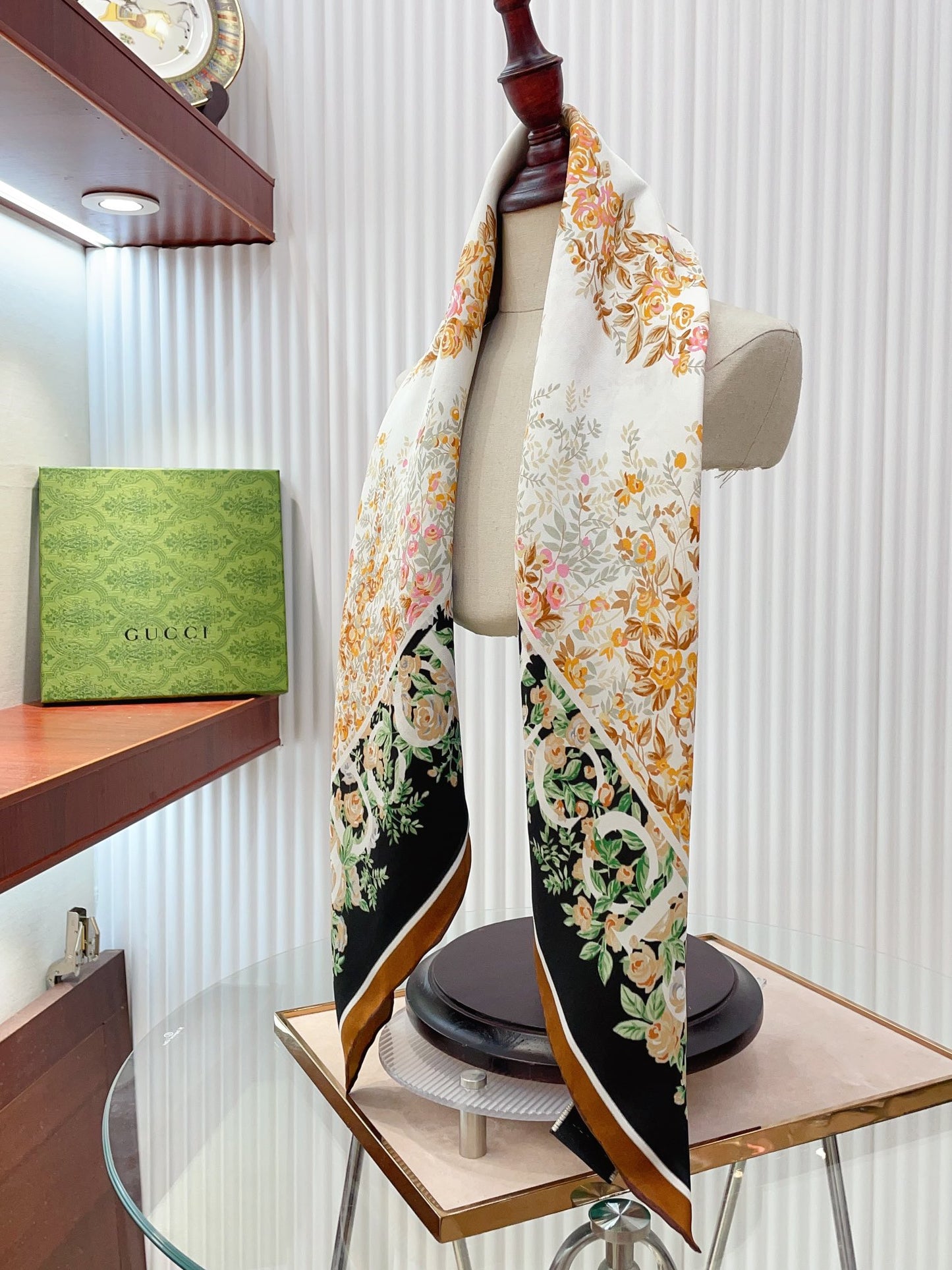 Go-To Versatile Silk Scarf: Effortless Chic for Any Outfit, Any Day