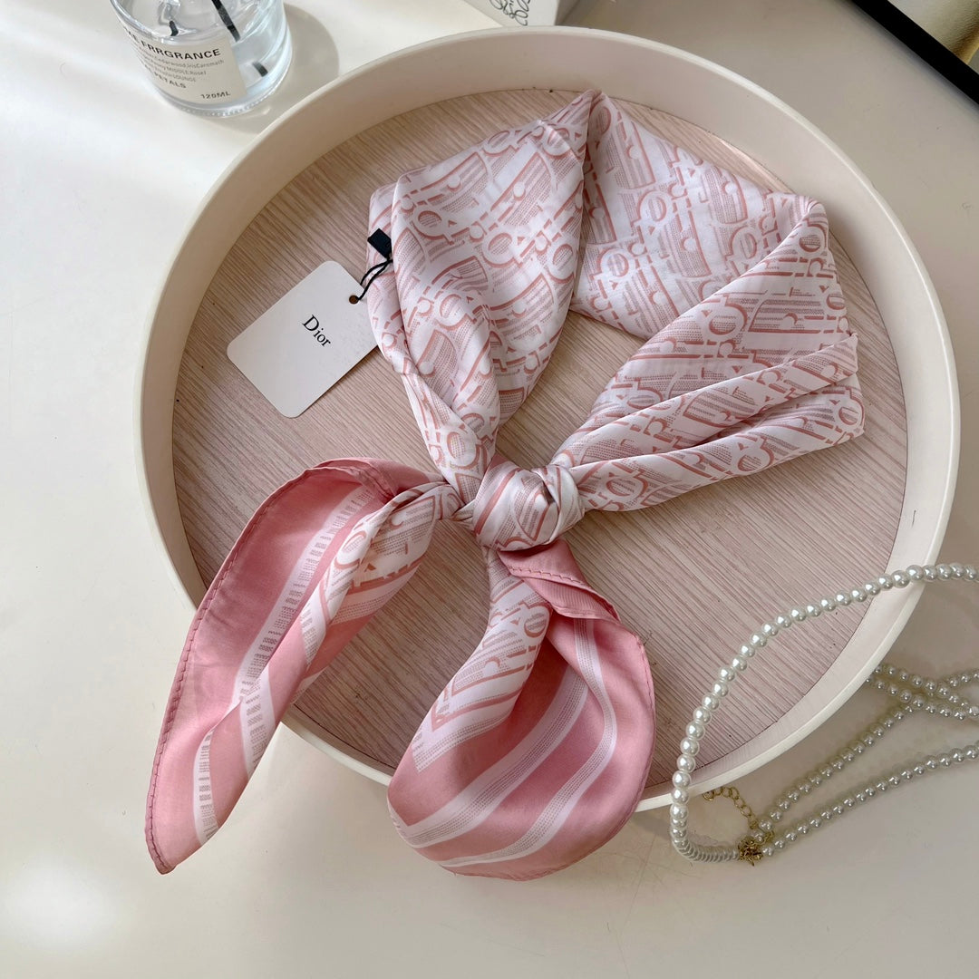 One Scarf, Endless Looks: (All-Match) Silk Accessories for Every Day