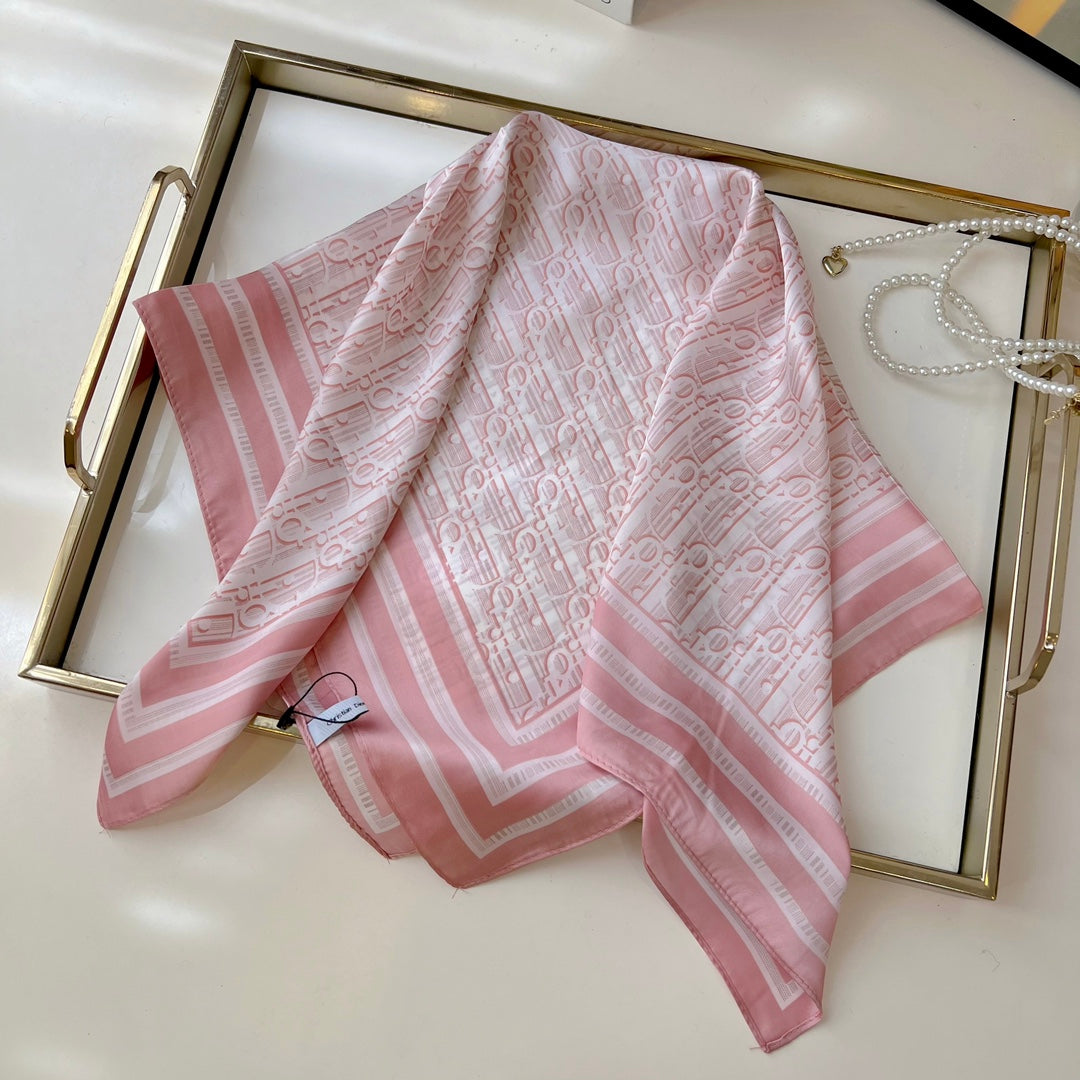 One Scarf, Endless Looks: (All-Match) Silk Accessories for Every Day