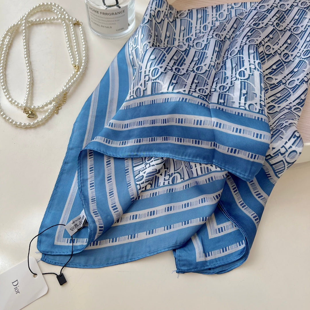 One Scarf, Endless Looks: (All-Match) Silk Accessories for Every Day