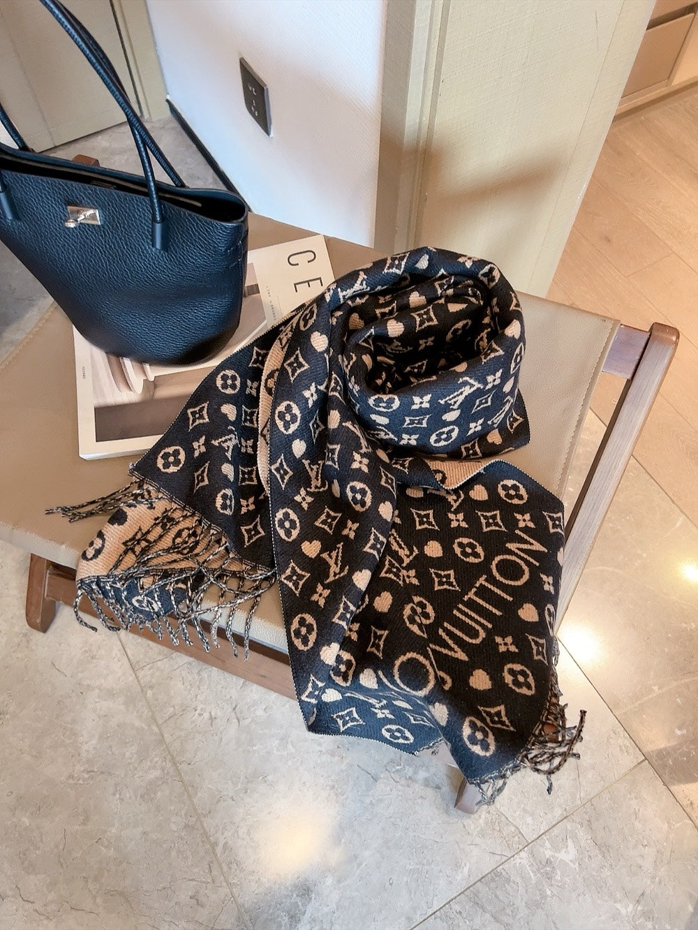 Printed Cashmere Scarf: Subtle Patterns to Add Personality to Your Wardrobe