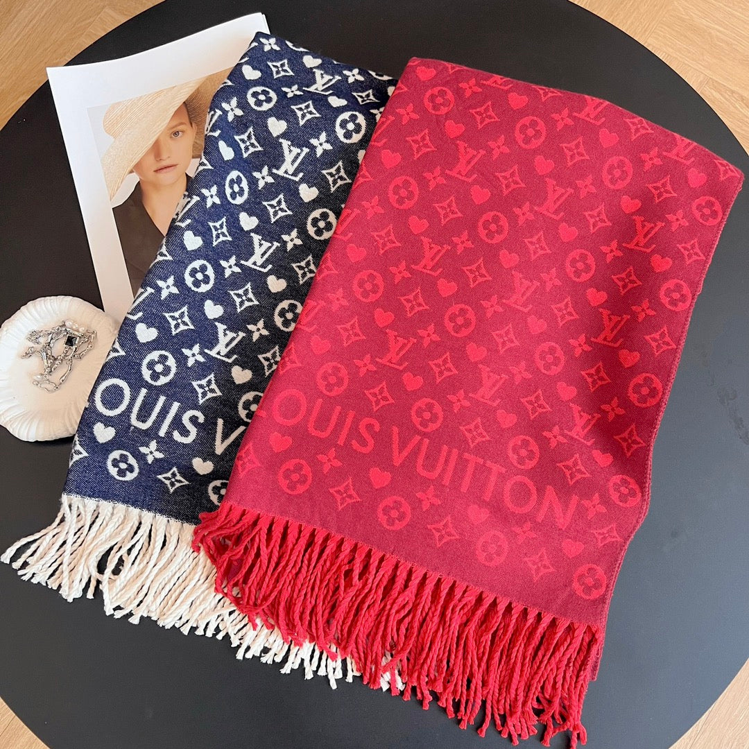 Premium Cashmere Scarf – Ultra-Soft, Warm & Timeless Style for All Seasons