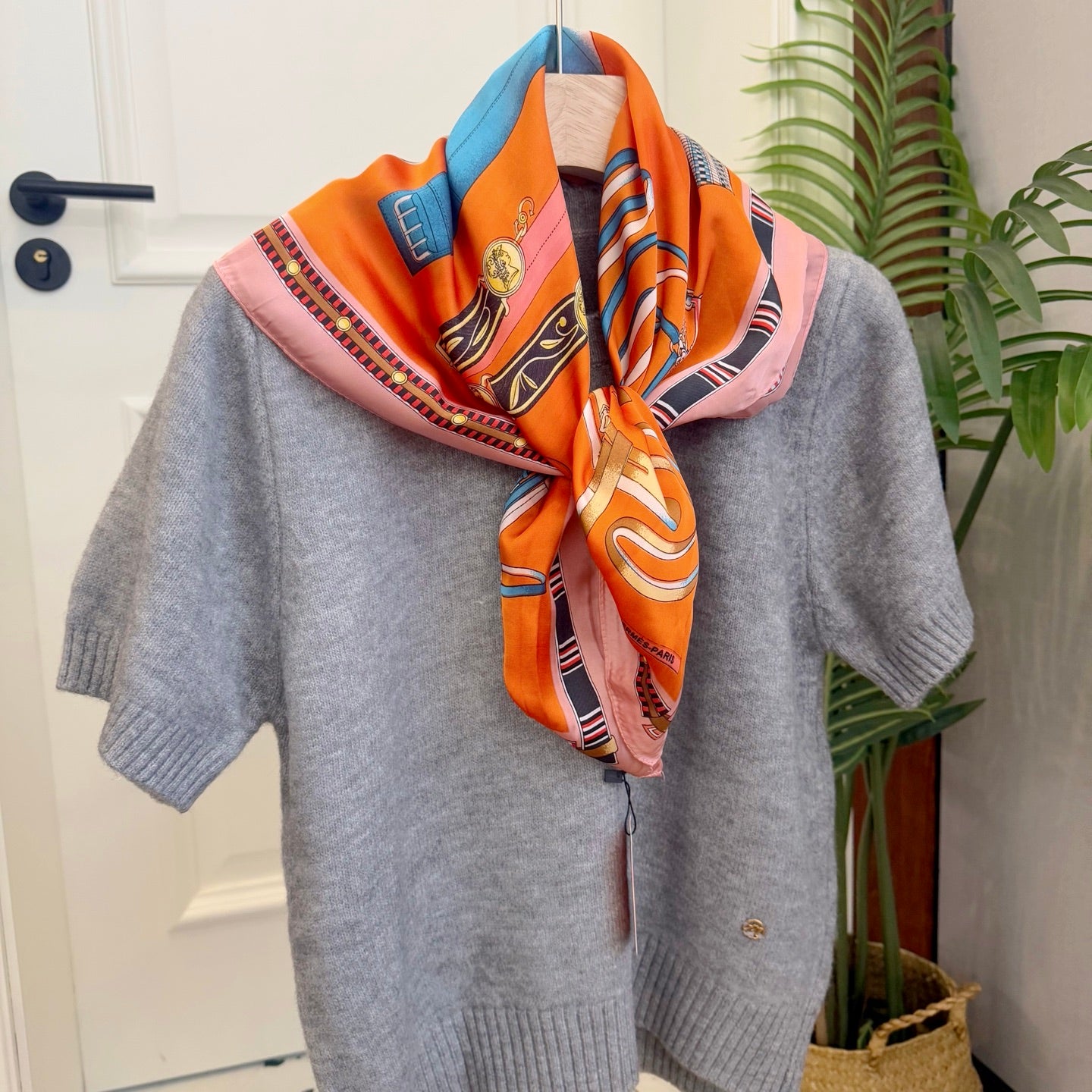Trend-Forward & Timeless: Must-Have Silk Scarves for Fashion Lovers