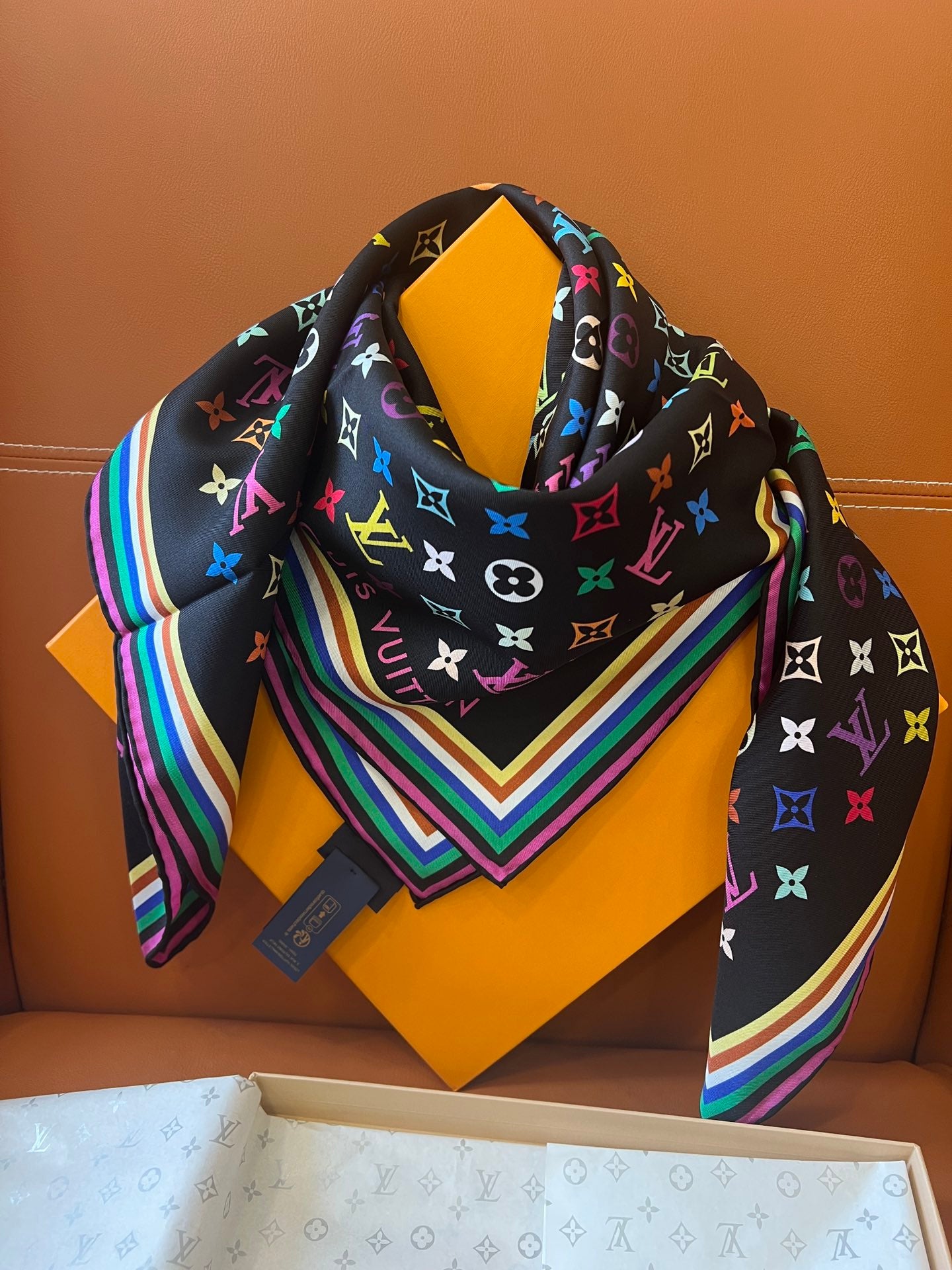 Trendy Multipurpose Silk Scarf – Your Go-To Accessory for Daily Chic