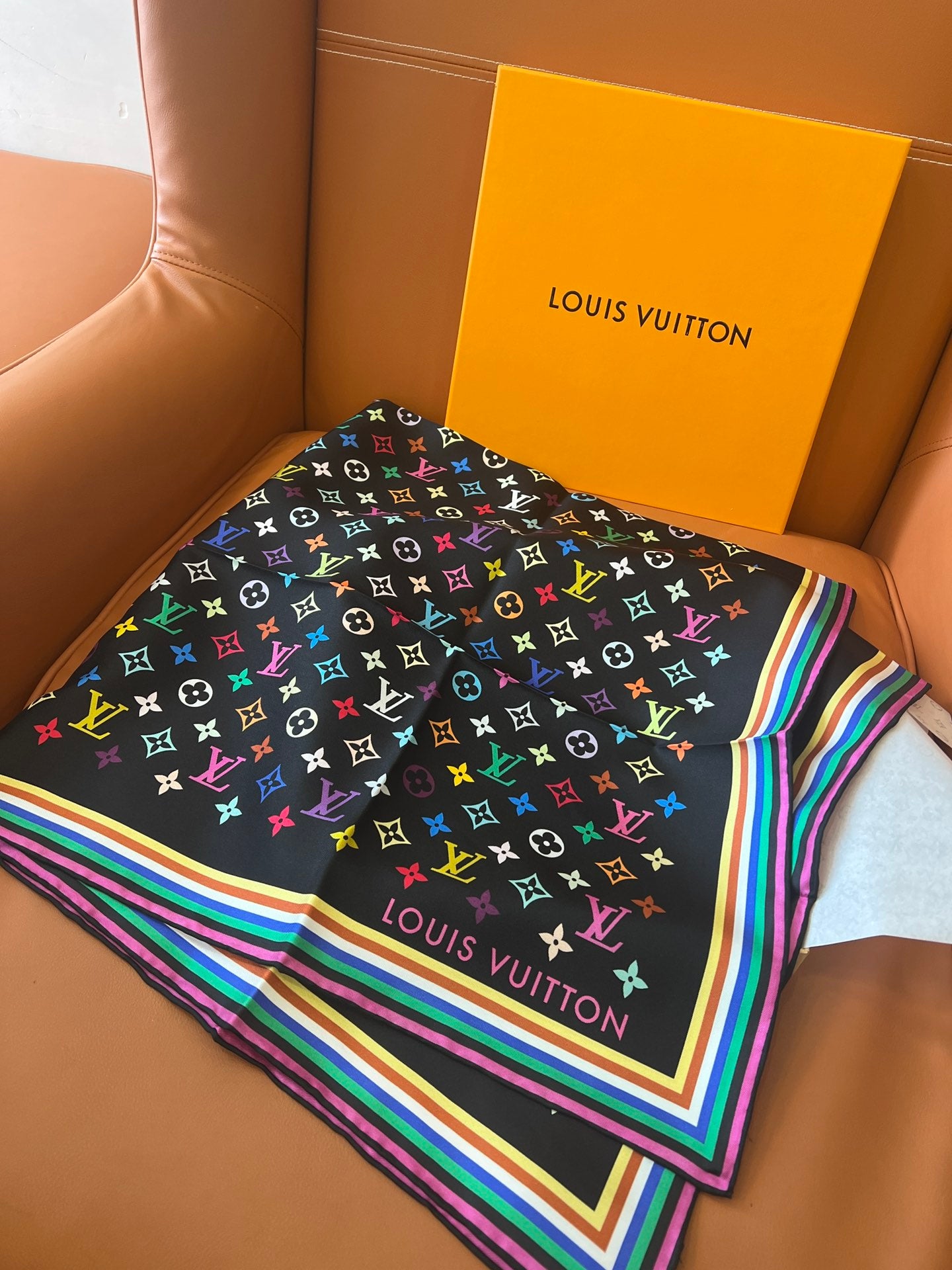 Trendy Multipurpose Silk Scarf – Your Go-To Accessory for Daily Chic