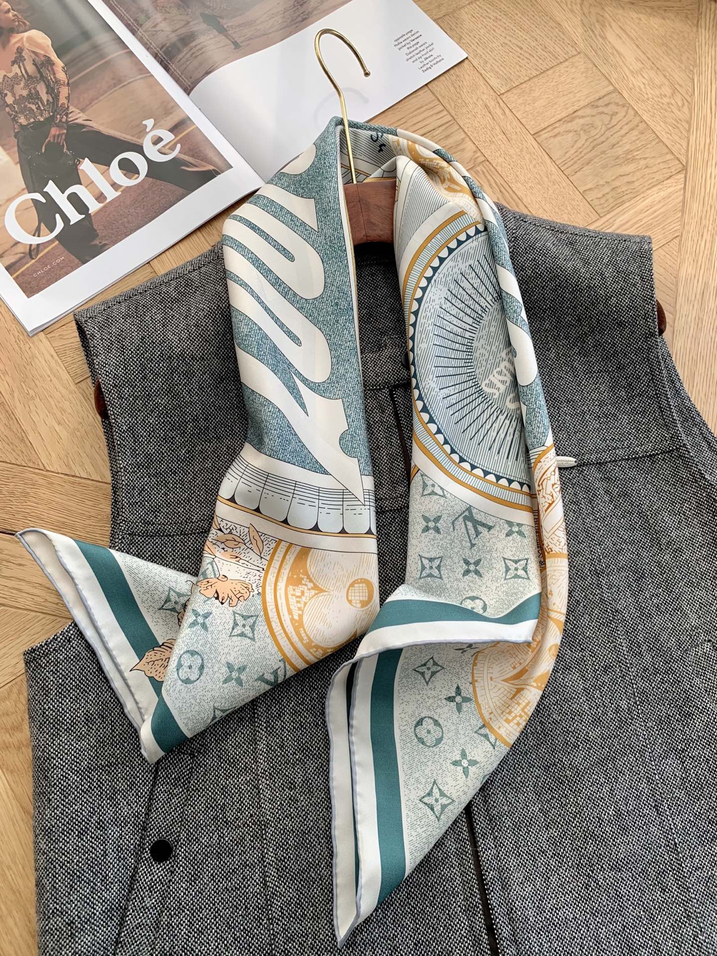 Essential Silk Scarf: Effortless Fashion for Work, Weekend & Beyond