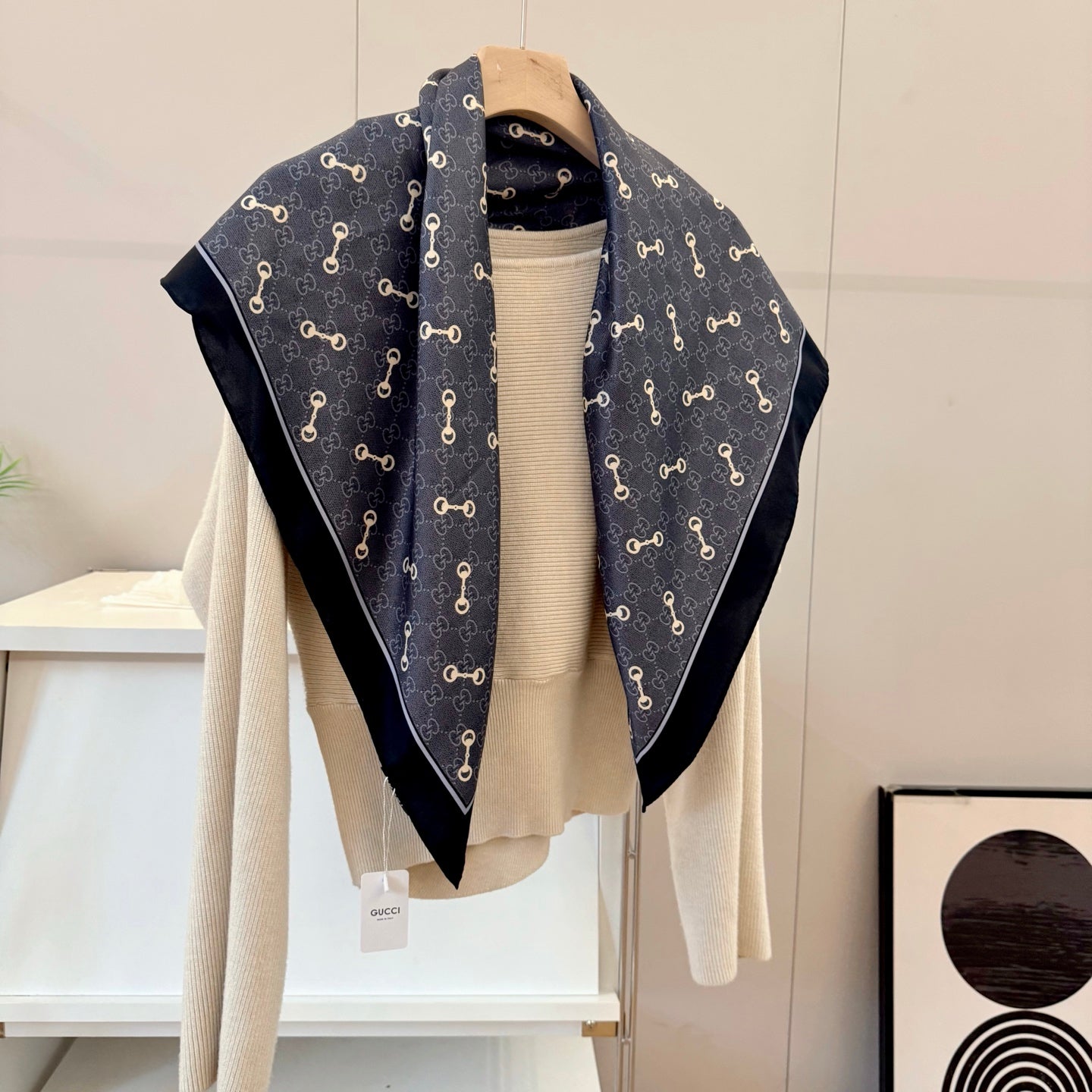 Classic Versatile Silk Scarf: Timeless Fashion for Every Wardrobe Essential
