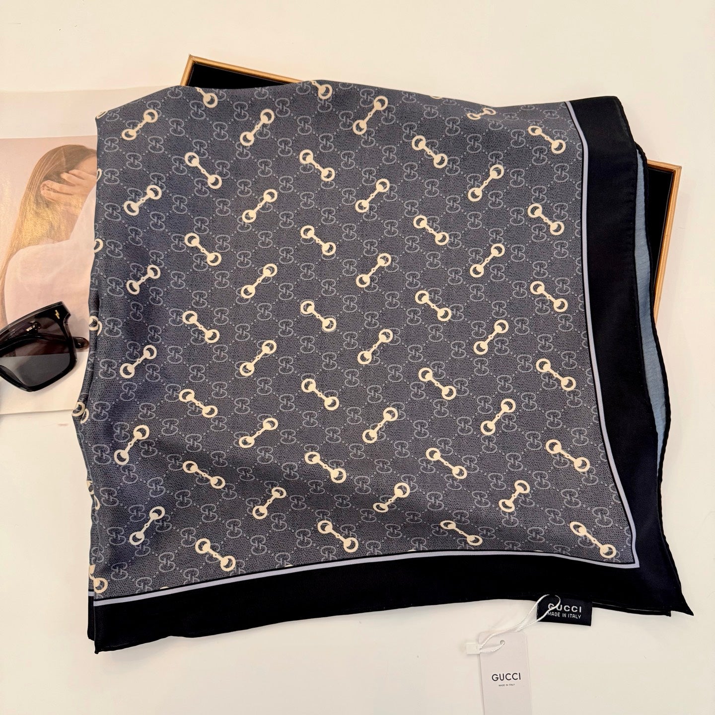 Classic Versatile Silk Scarf: Timeless Fashion for Every Wardrobe Essential