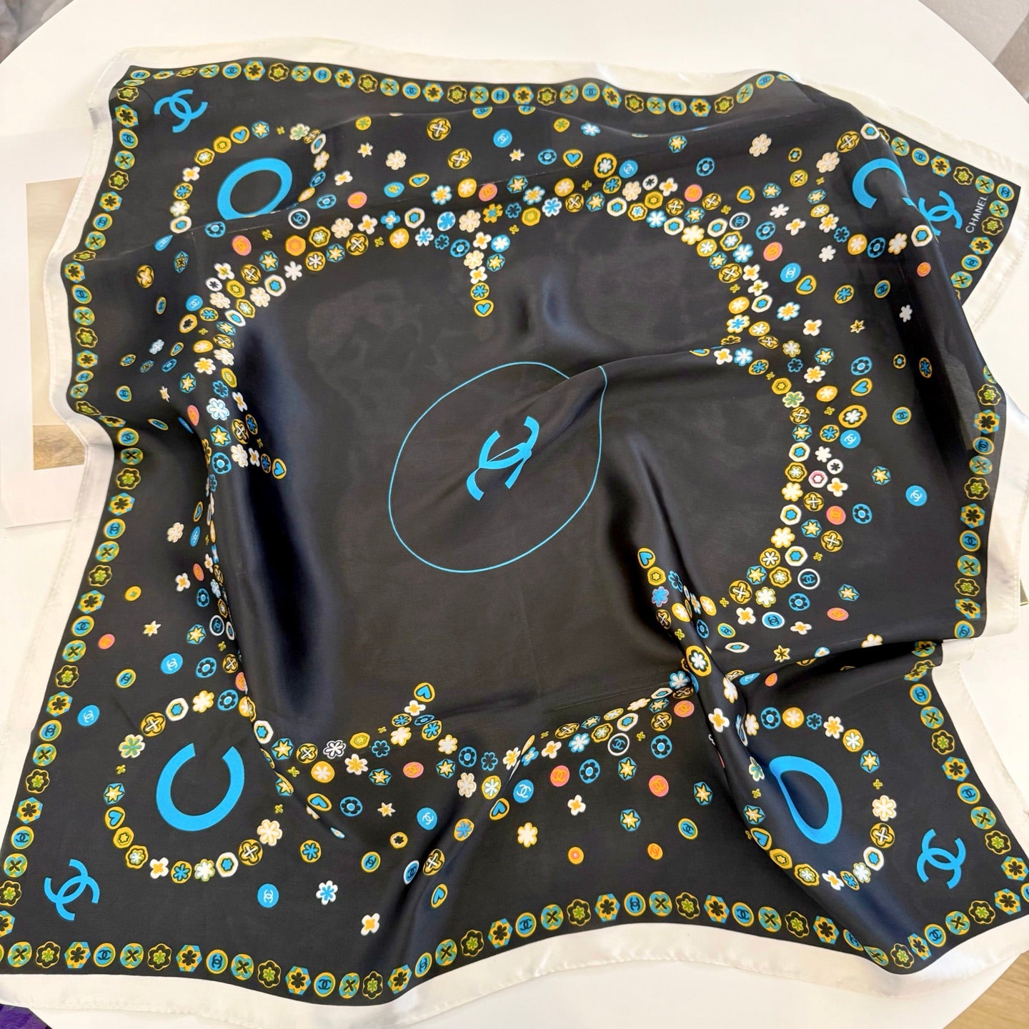 Chic in Seconds: Easy-to-Style Silk Scarves for Busy Fashionistas