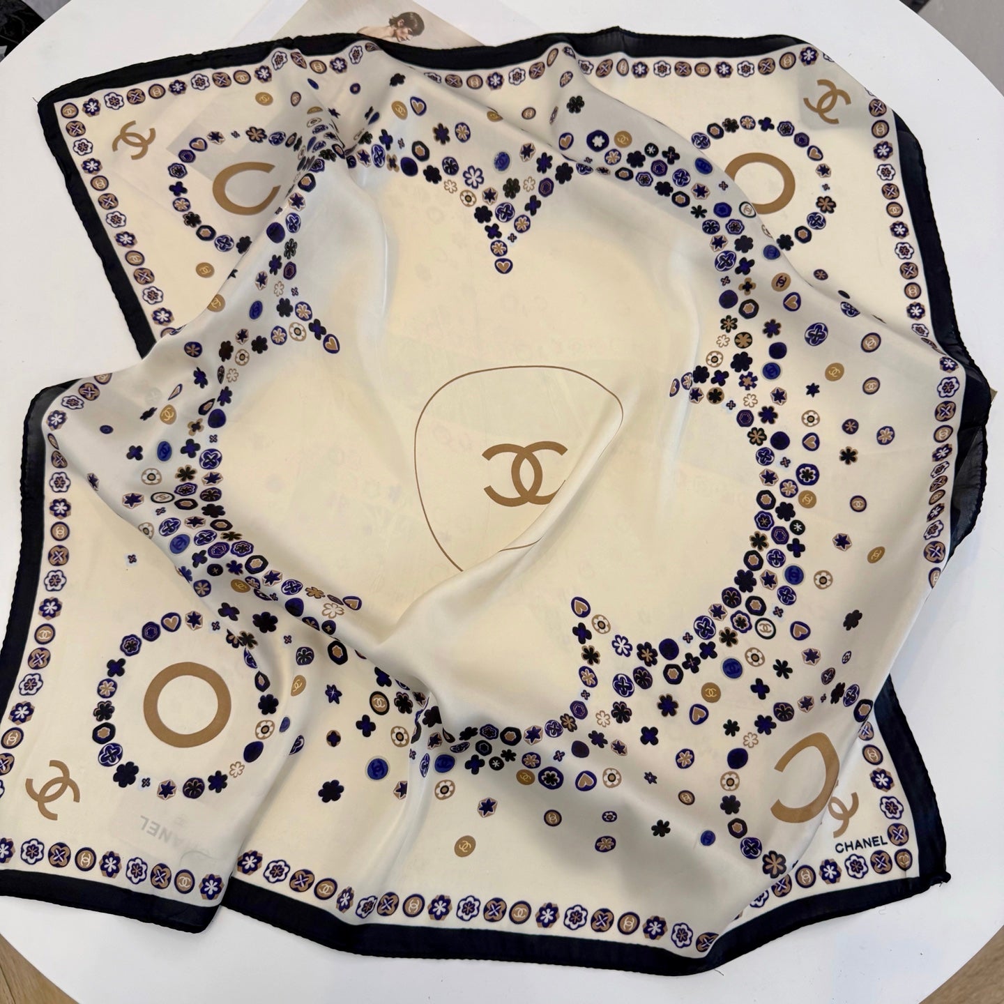 Chic in Seconds: Easy-to-Style Silk Scarves for Busy Fashionistas