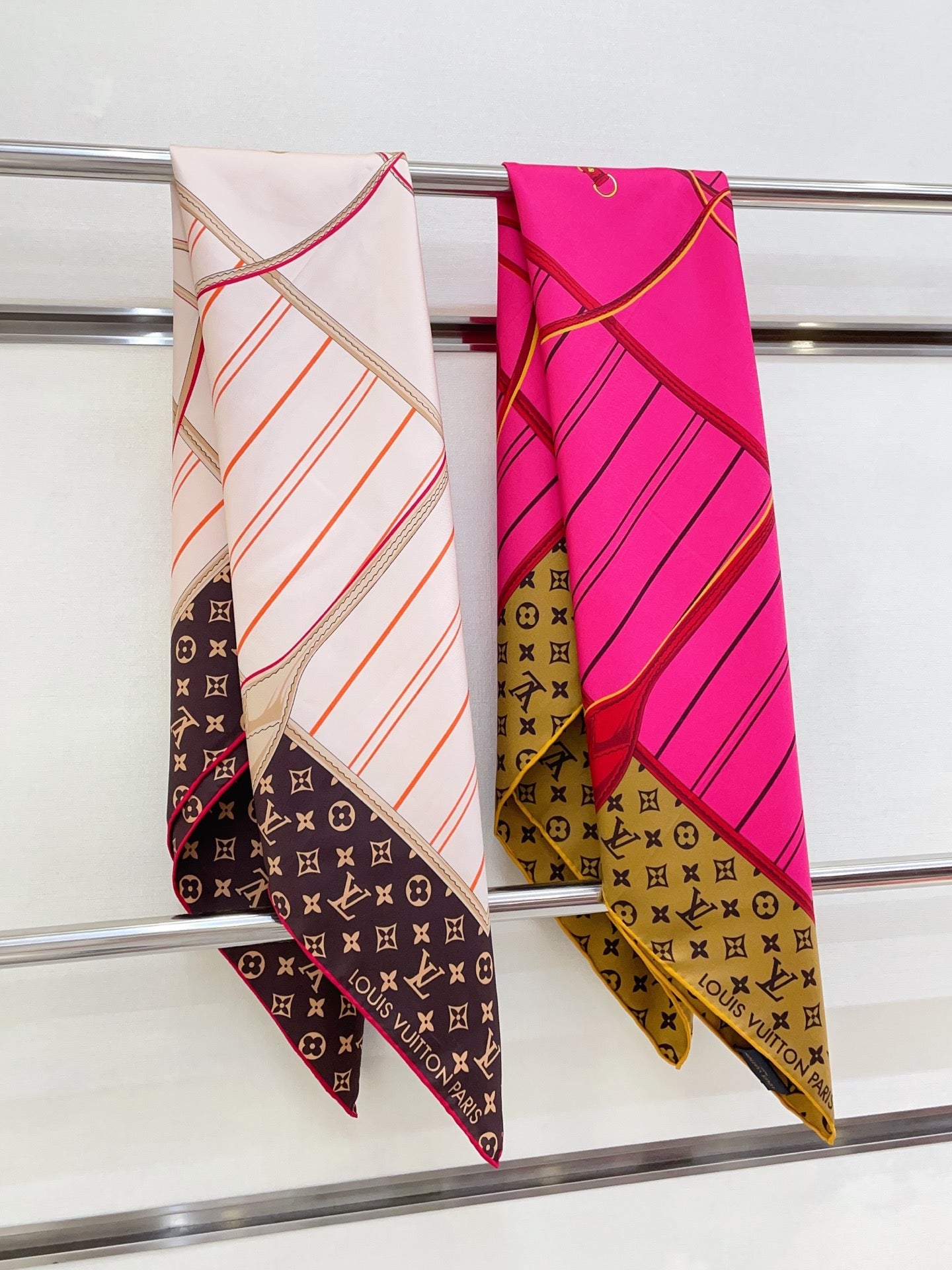 Fashion-Forward Versatile Silk Scarf: Add a Pop of Style to Any Ensemble