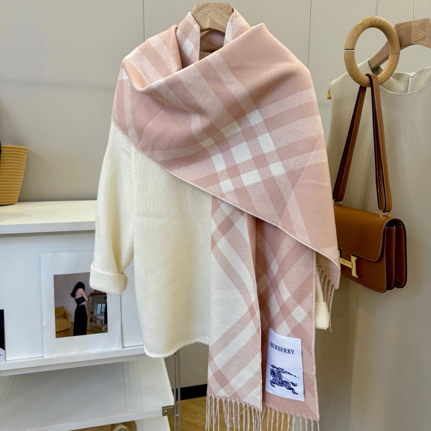 Soft Cashmere Scarf for – Classic Solid Colors to Elevate Any Outfit