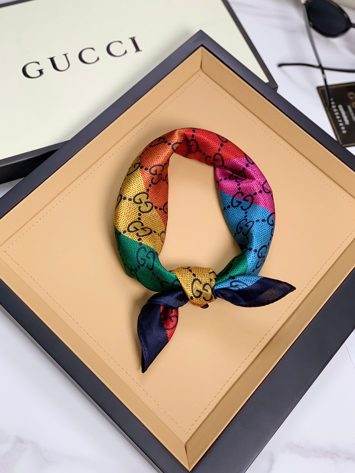 Blend Comfort & Style: Lightweight Silk Scarves That Go With