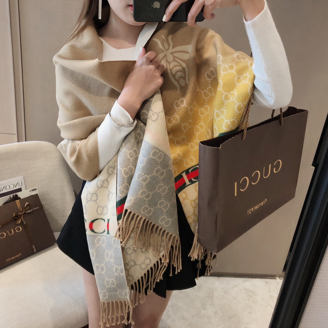 Handmade Cashmere Scarf: Artisanal Craftsmanship for Unmatched Softness