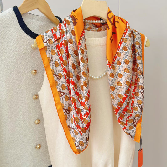 Seasonless Style: Trendy Silk Scarf – Perfect for Spring, Summer, Fall & Winter