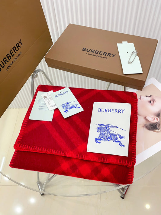 Cashmere Blend Scarf: Softness of Cashmere with Added Durability for Daily Use