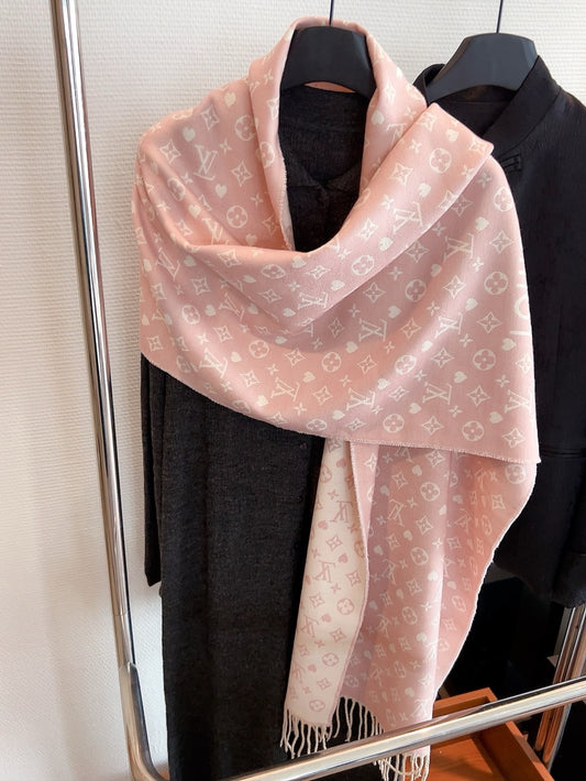 Fringed Cashmere Scarf: Classic Detailing to Enhance Any Coat or Sweater