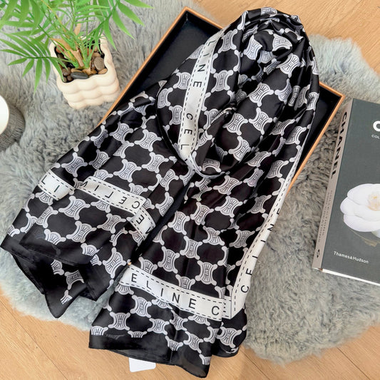 Elegant Large Silk Scarf – Timeless Trend Piece for All Your Styling Needs